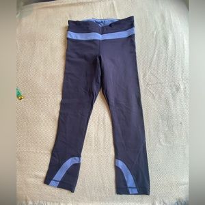Size 2 lululemon crop leggings